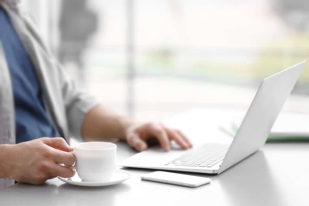 accounting-financial-report-dubai-1024x683